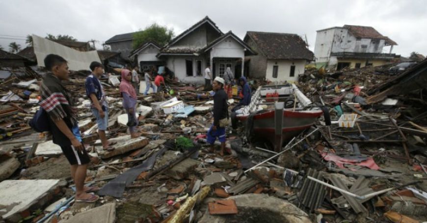 Bilanţul tsunamiului din Indonezia a crescut la 430 de morţi