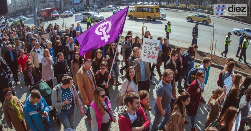 De Ziua Femeii la Chişinău a avut loc un marş al solidarităţii