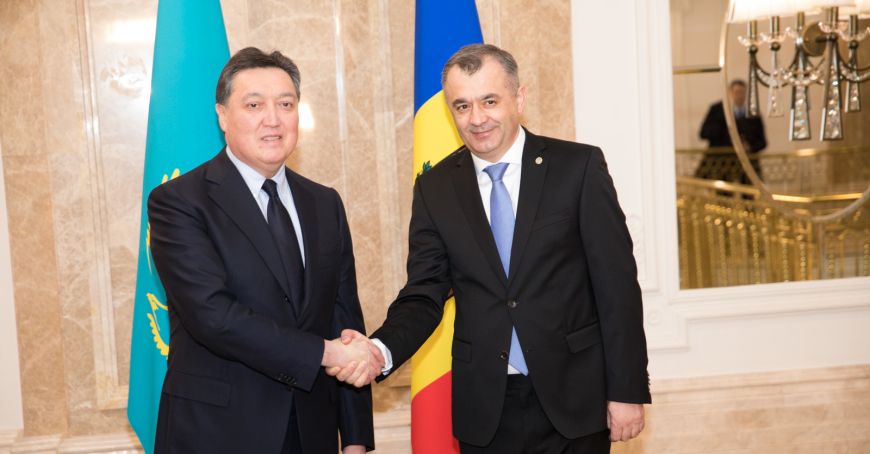 Premierul Ion Chicu a discutat cu omologul din Kazahstan despre cooperarea social-economică