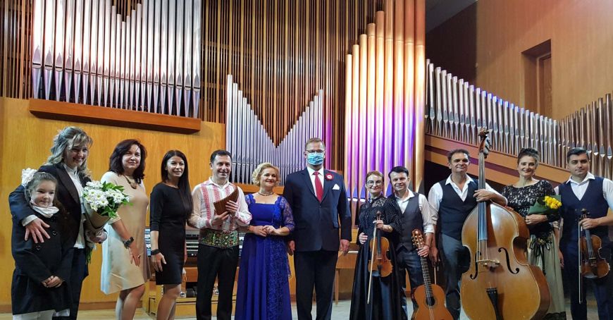 Ziua Naţională a Poloniei sărbătorită prin muzică, duminică, la Moldova 1