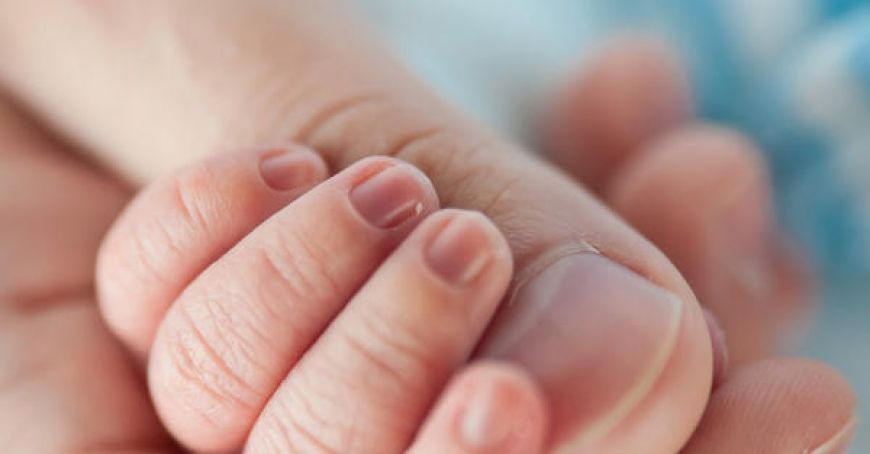 Aflaţi visul Elizei, eroina campaniei „În braţele mamei”