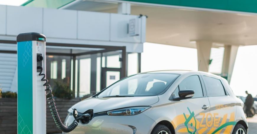 A fost lansată o reţea naţională de staţii de alimentare pentru automobilele electrice