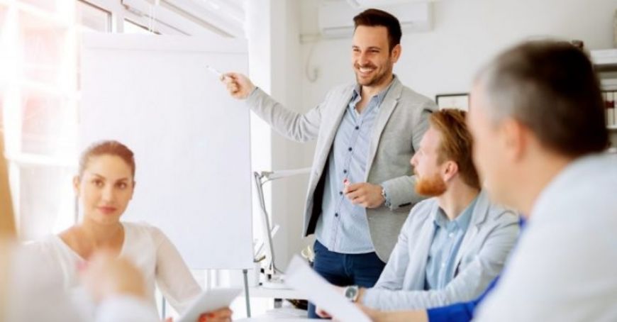 Antreprenori moldoveni instruiţi să dezvolte un startup de succes acasă (VIDEO)