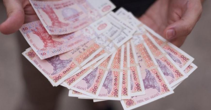 Sindicatele solicită Guvernului să identifice resurse pentru premiile bugetarilor