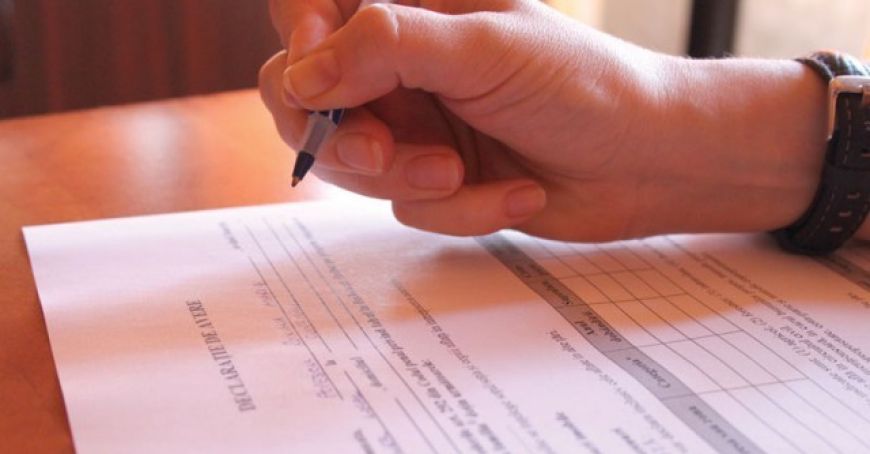 Termenul de depunere a declaraţiei de avere va expira pe 31 martie