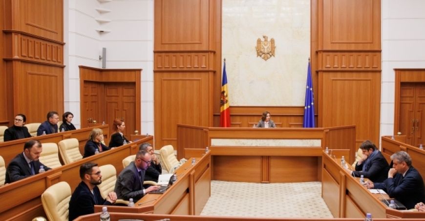 Maia Sandu cere Guvernului acţiuni obligatorii pentru toate instituţiile publice de reducere a consumului de energie electrică