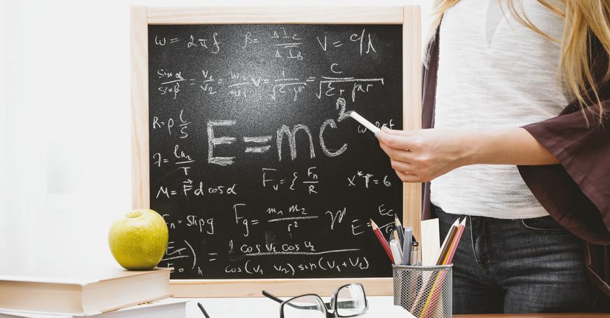 BNS: Numărul profesorilor care activează în şcolile din ţară este în scădere
