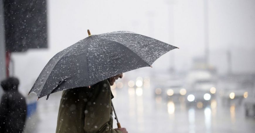 Ploi, lapoviţă şi ninsori: Codul galben de schimbare bruscă a vremii intră în vigoare