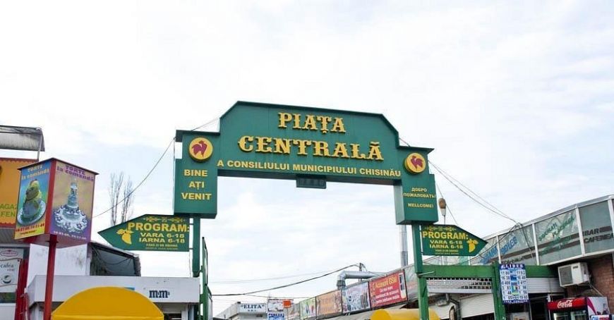 La Piaţa Centrală, sarea alimentară se vinde cu preţ dublu /VIDEO/
